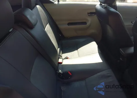 2013 Toyota Prius C Four из США, поврежденный, VIN JTDKDTB38D1055978